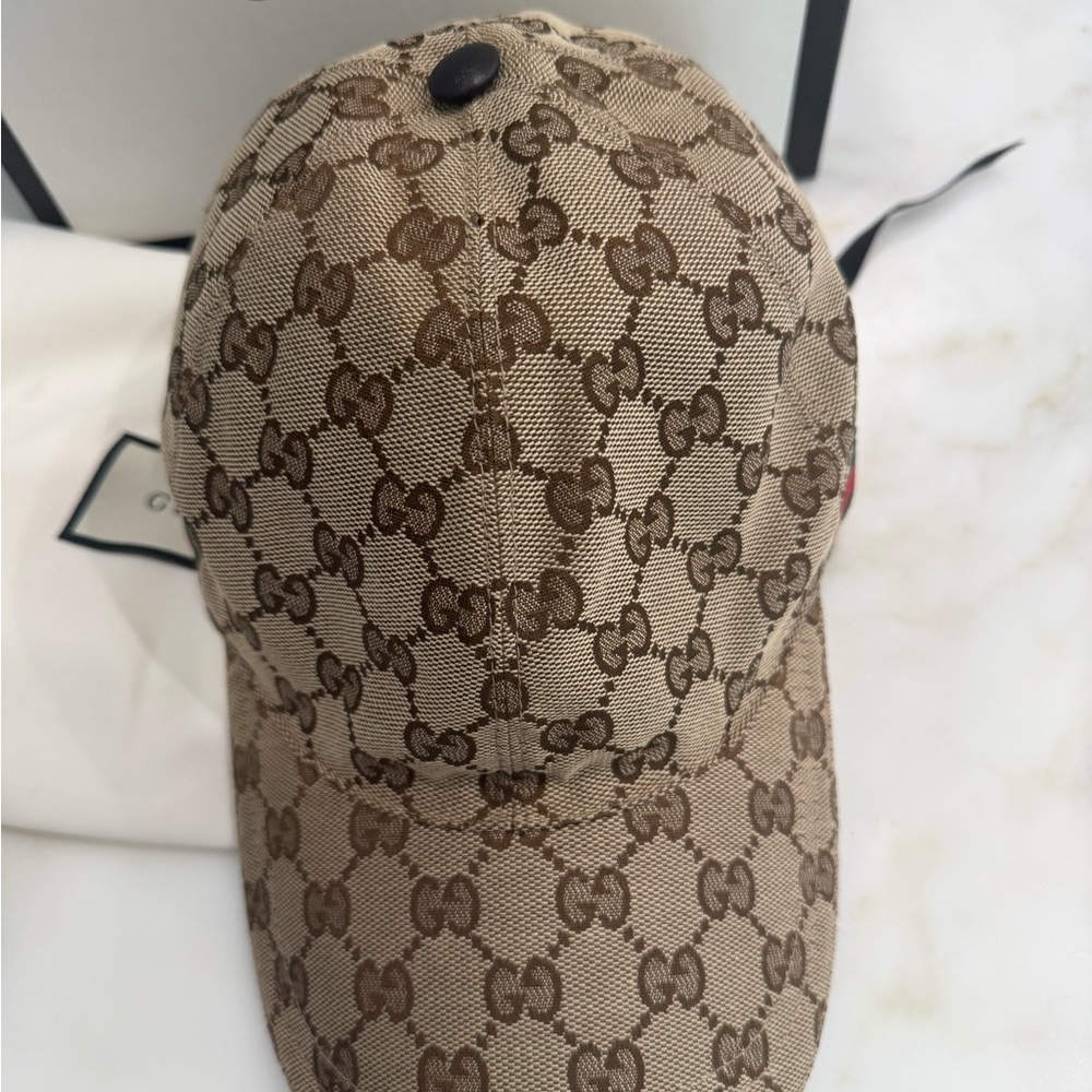 Gucci canvas baseball hat with Web